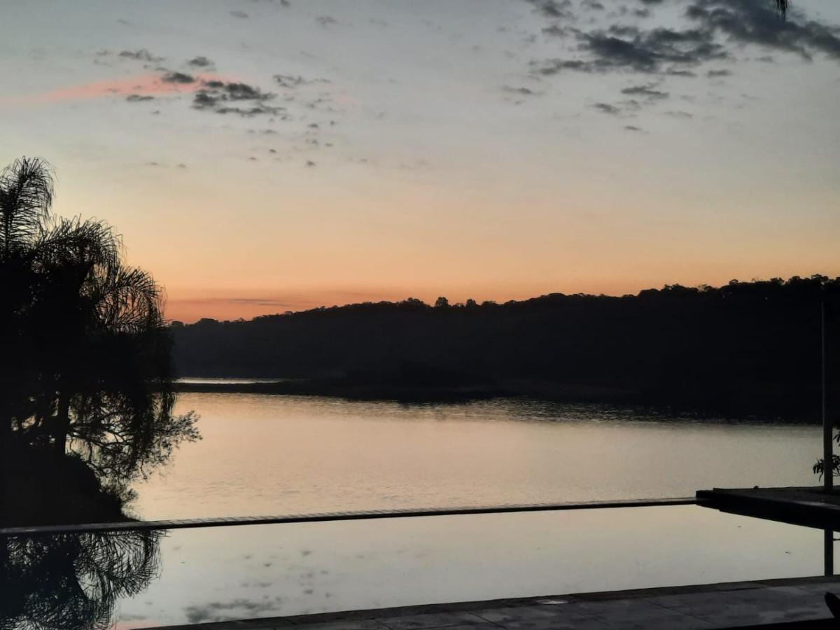Chacara Em Condominio A Beira Da Represa Para Locacao Familiar Ibiúna 外观 照片